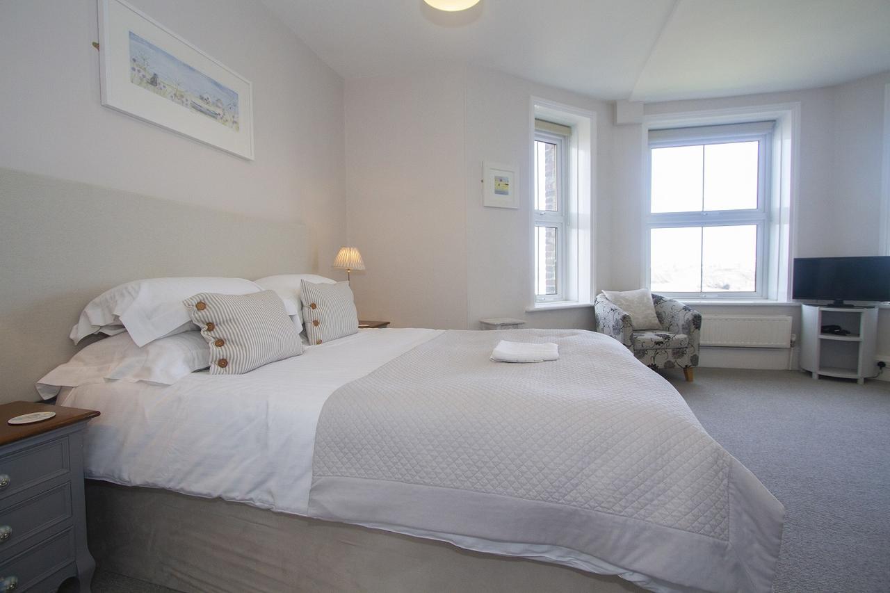 Bed and Breakfast Cliff House New Quay Exterior foto
