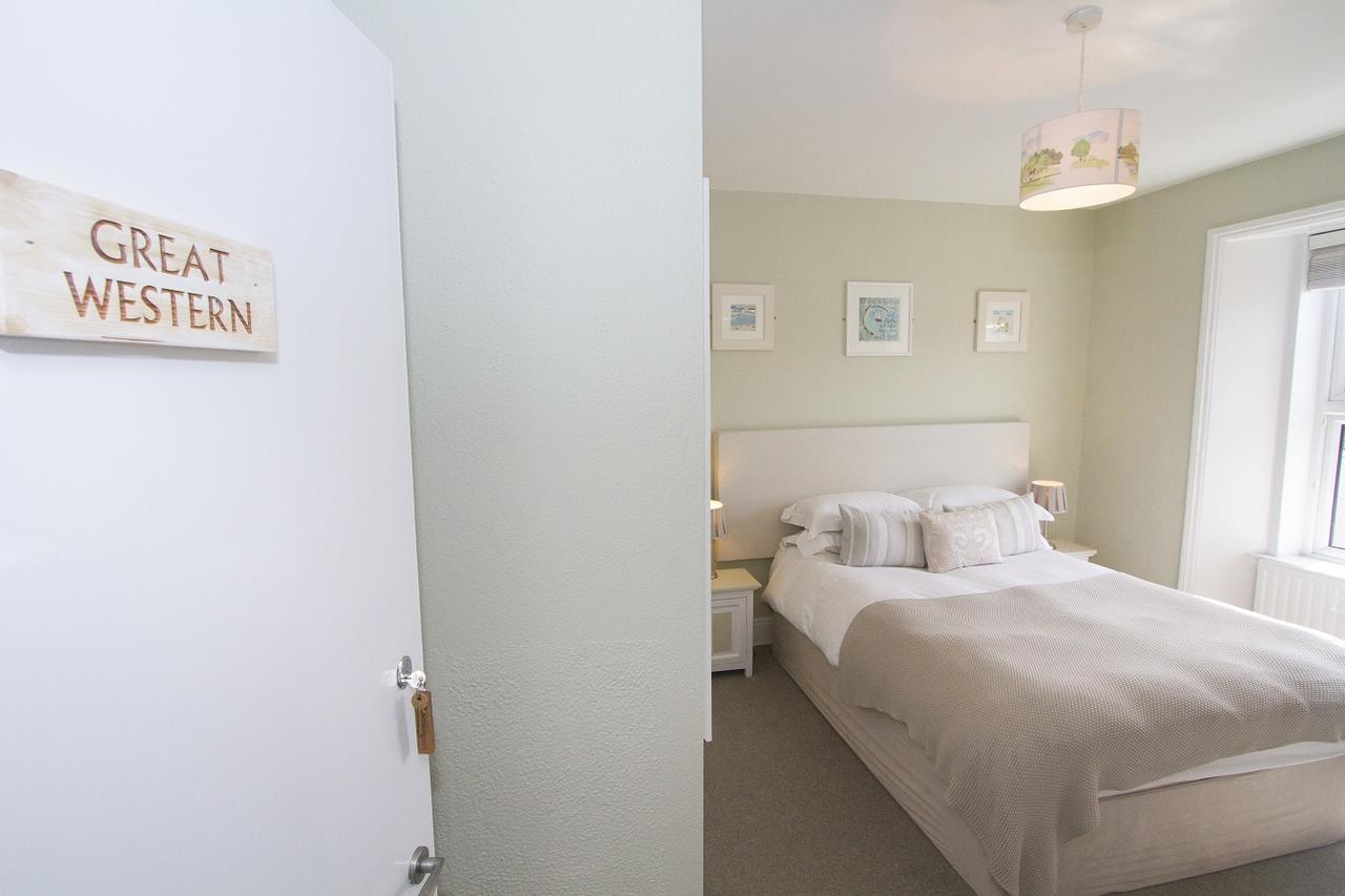 Bed and Breakfast Cliff House New Quay Exterior foto